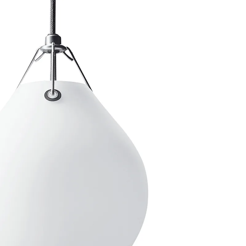 Moser hanglamp, Ø 25 cm, matwit/opaal - Louis Poulsen - Woonkamer - Designer - Glas - 1 lamp von Louis Poulsen – Produktfoto