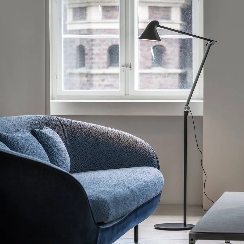 NJP VloerLamp 3000K Zwart by Louis Poulsen – product photo 2 of 3
