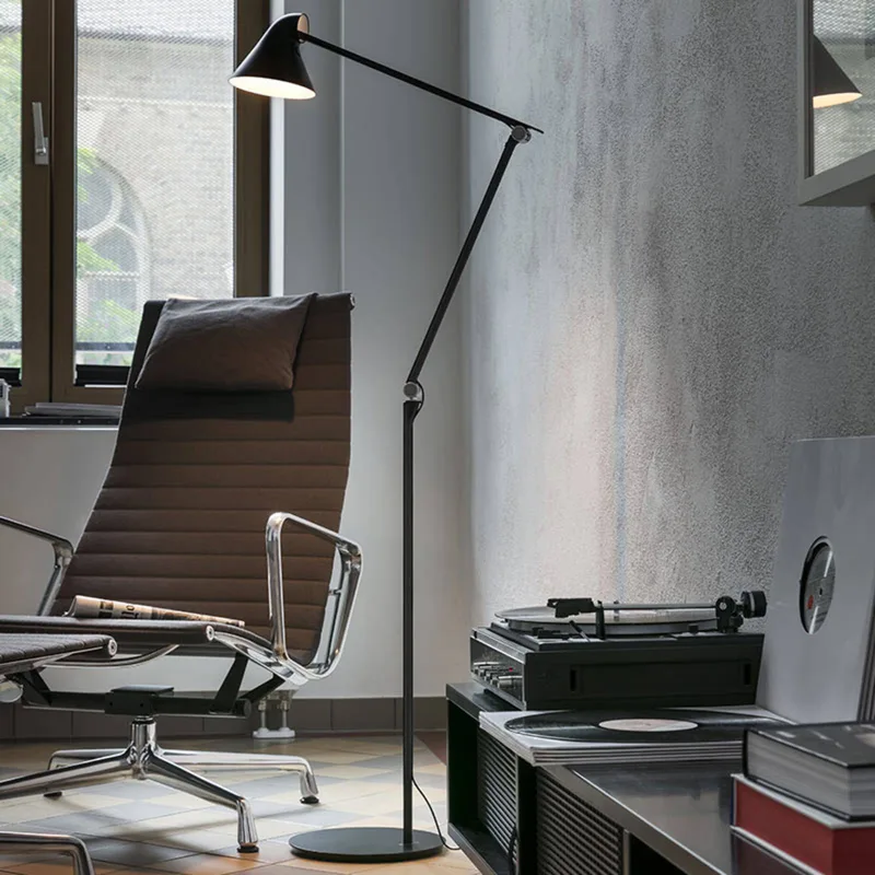 NJP VloerLamp Zwart van Louis Poulsen – productfoto 3 van 3