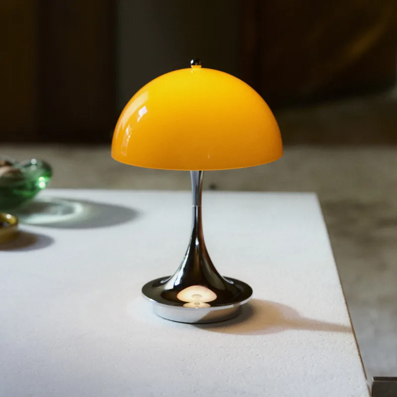 Panthella 160 Portable Original, opaaloranje - Louis Poulsen - Terras - Designer - Kunststof - Rond by Louis Poulsen – product photo