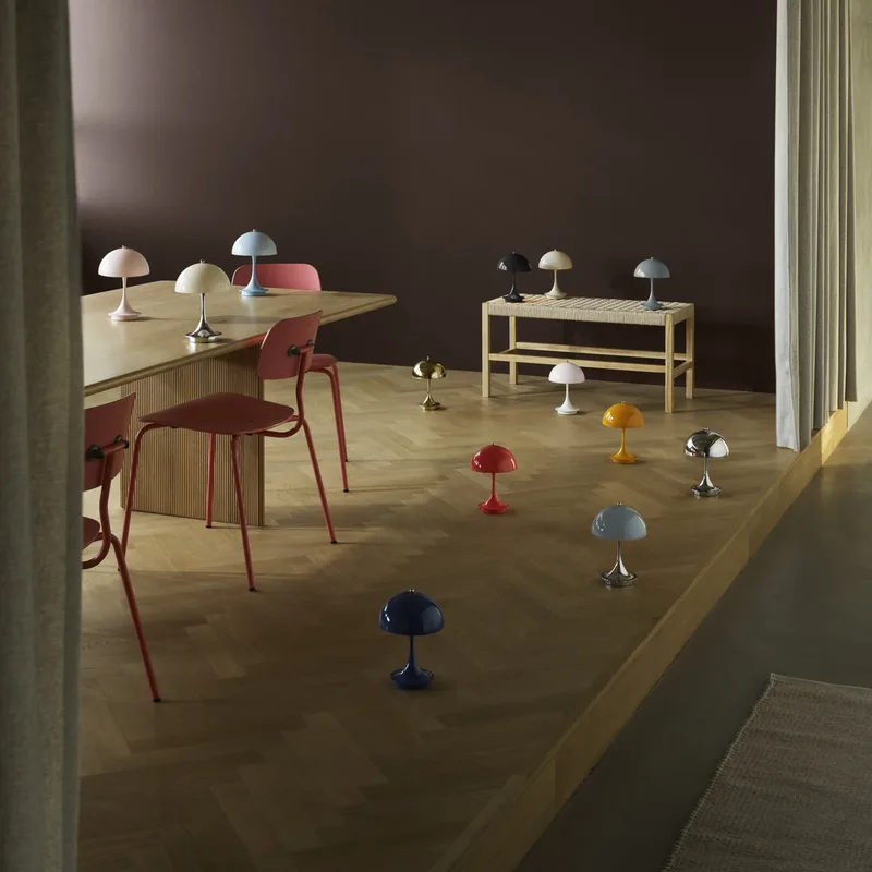 Panthella 160 PORTABLE V3 acculamp chroom opaal grijs - Louis Poulsen - Balkon - Designer - Kunststof - 1 lamp by Louis Poulsen – product photo
