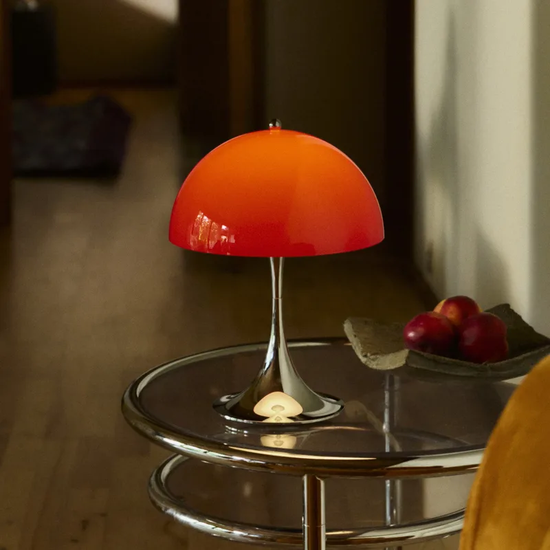 Panthella 250 Portable Original, opaalrood - Louis Poulsen - Terras - Designer - Kunststof - Rond by Louis Poulsen – product photo