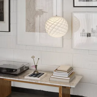 Patera 300 hanglamp White von Louis Poulsen – Produktfoto 2 von 5