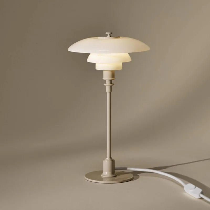 PH 2/1 tafellamp, glanzend beige, Ø 20 cm von Louis Poulsen – Produktfoto 5 von 5