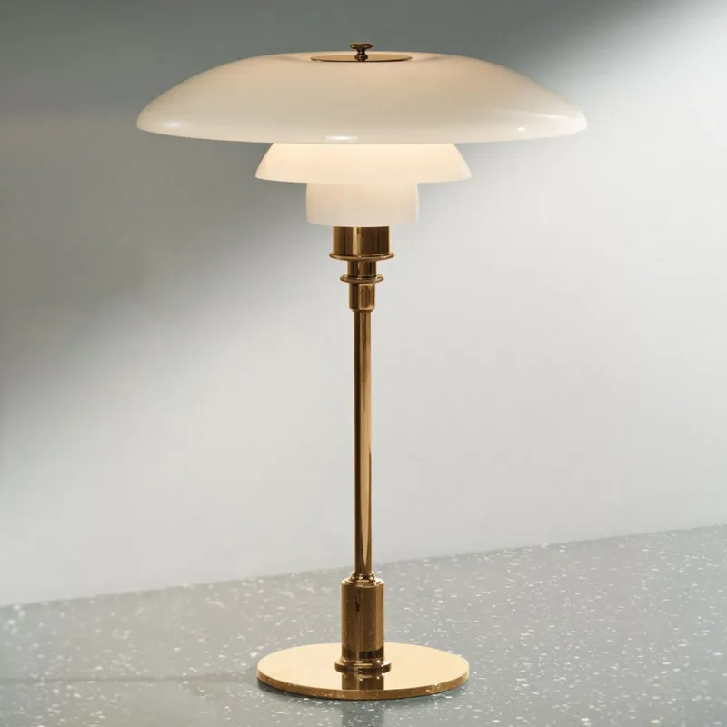 PH 3/2 Tafellamp Geelkoper - Louis Poulsen - Woonkamer - Designer - Metaal - Met lampenkap von Louis Poulsen – Produktfoto