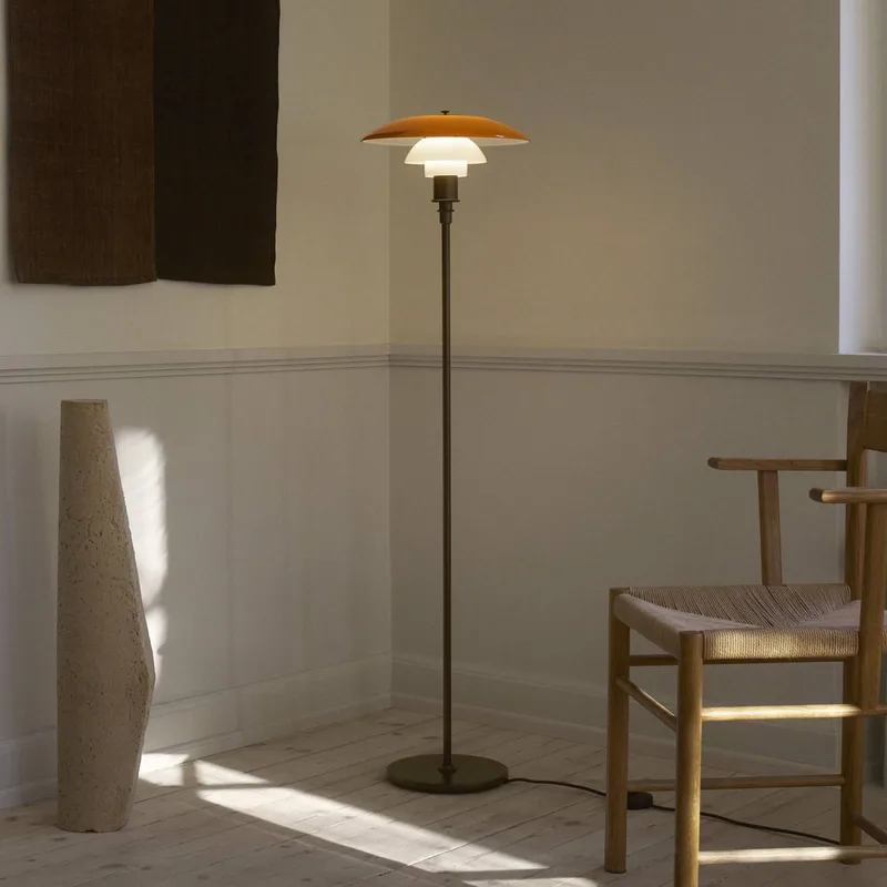 PH 3½-2½ vloerlamp, gebruneerd messing, amber by Louis Poulsen – product photo 2 of 4