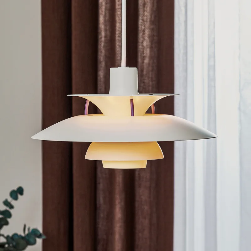 PH 5 300 hanglamp Classic White - Louis Poulsen - Woonkamer - Designer - Metaal - 1 lamp von Louis Poulsen – Produktfoto