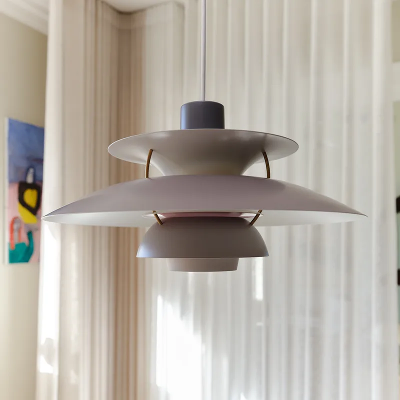 PH 5 500 design-hanglamp, grijs, Ø 50 cm – Louis Poulsen - Woonkamer - Designer - Metaal - 1 lamp von Louis Poulsen – Produktfoto