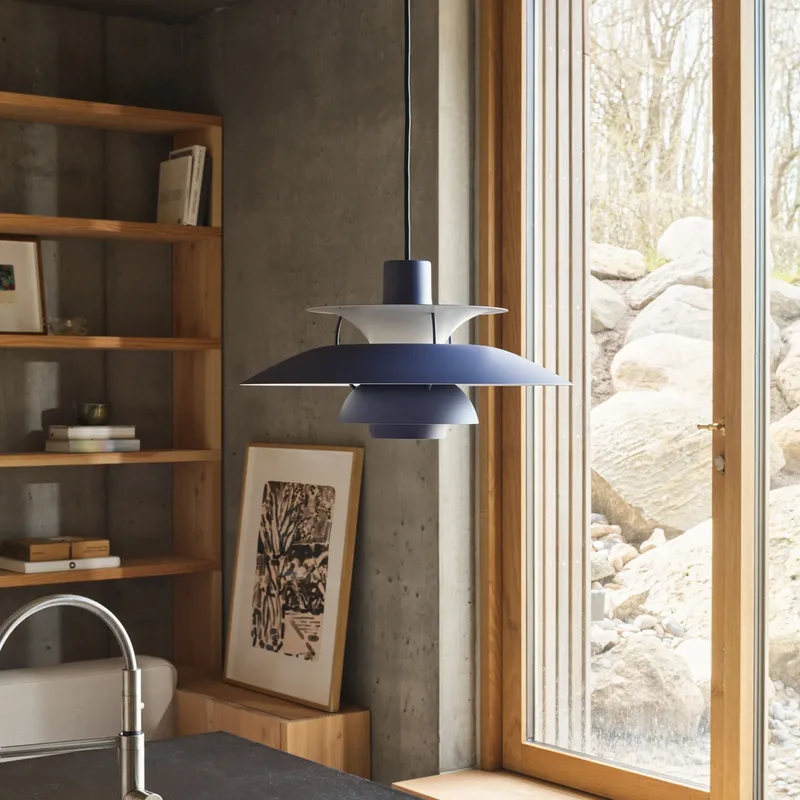 PH 5 500 hanglamp Monochrome Dusty Indigo - Louis Poulsen - Woonkamer - Metaal by Louis Poulsen – product photo