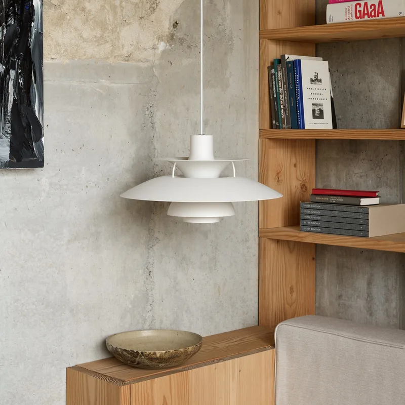PH 5 500 hanglamp Monochrome Pale Blush - Louis Poulsen - Woonkamer - Metaal by Louis Poulsen – product photo