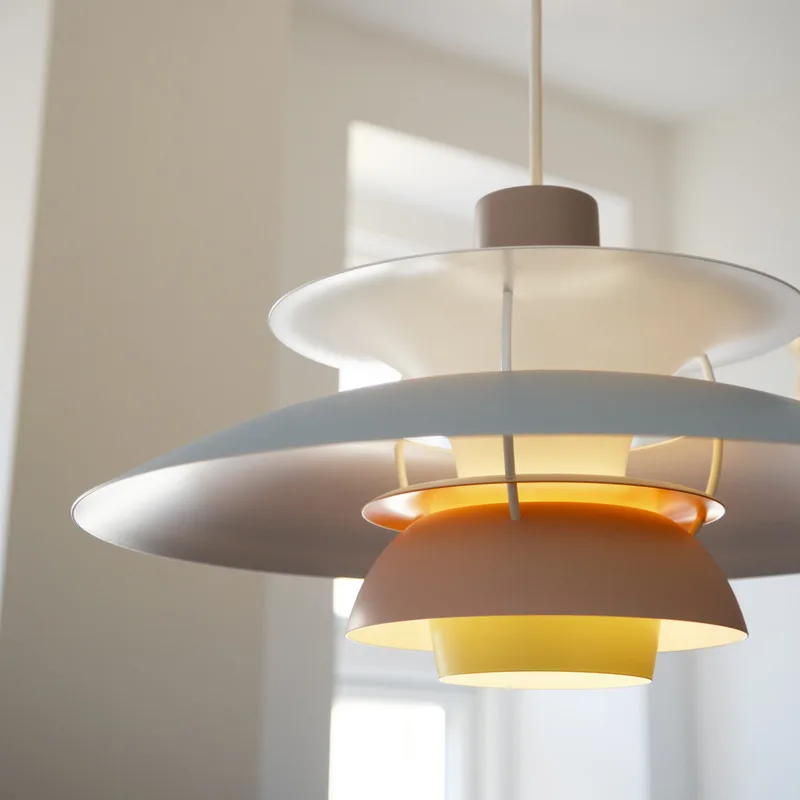 PH 5 500 hanglamp Pastels Oyster/Blue/Rose - Louis Poulsen - Woonkamer - Designer - Metaal - 1 lamp by Louis Poulsen – product photo