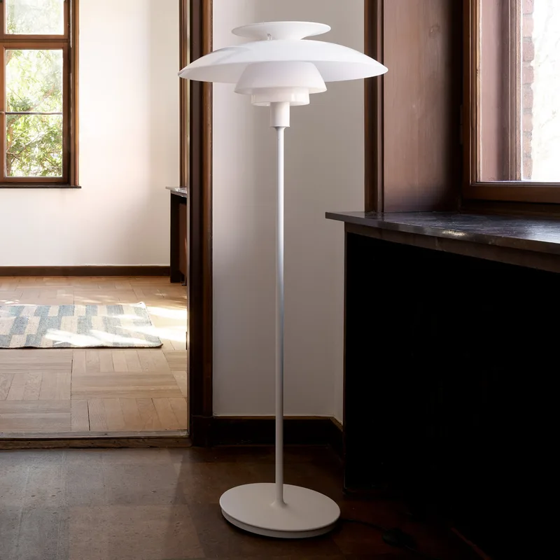 PH 80 Vloerlamp Opal/White - Louis Poulsen - Woonkamer - Designer - Metaal - Met lampenkap van Louis Poulsen – productfoto
