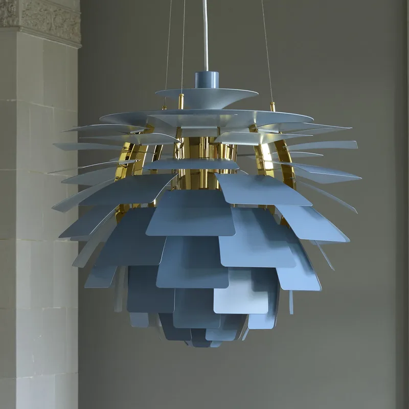PH Artichoke hanglamp, blauw/messing, Ø 48 cm - Louis Poulsen - Woonkamer - Modern - Metaal - 1 lamp by Louis Poulsen – product photo