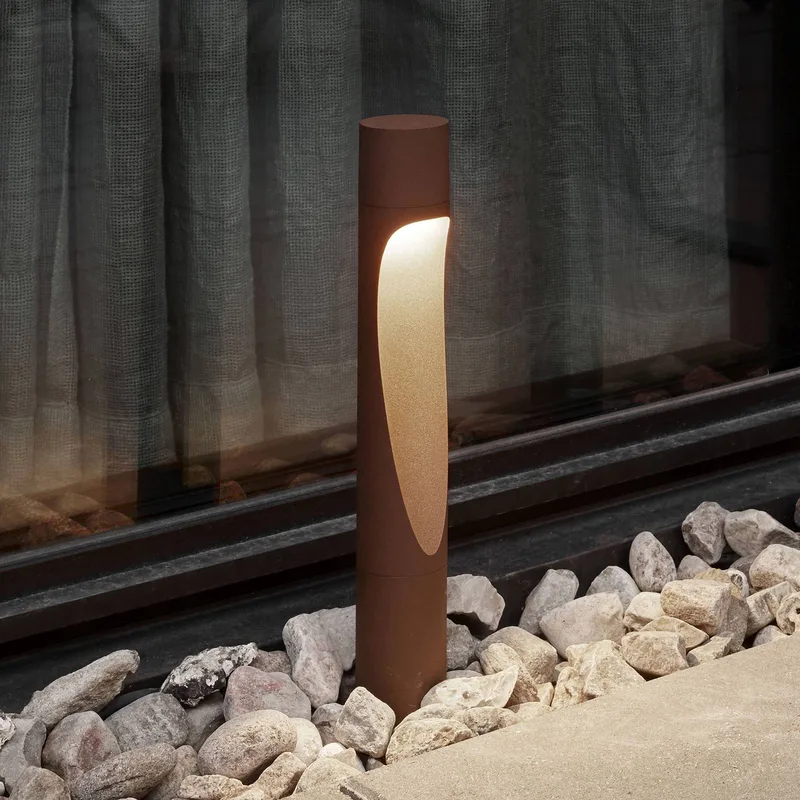 Sockellampe Flindt, 930, 35 cm Fuß 24 V by Louis Poulsen in Corten – product photo