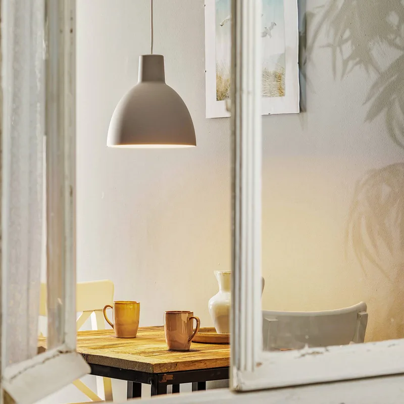 Toldbod 250 Hanglamp Lichtgrijs by Louis Poulsen – product photo 2 of 5