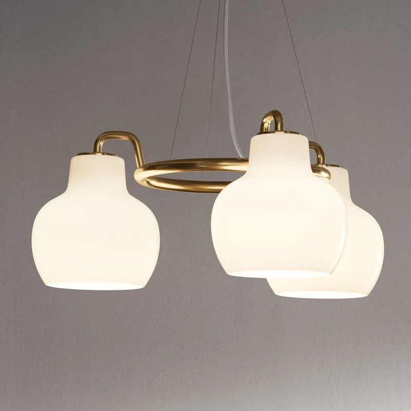 VL Ring Crown 3 Hanglamp Opal - Louis Poulsen - Woonkamer - Designer - Glas - Meerdere lampen by Louis Poulsen – product photo