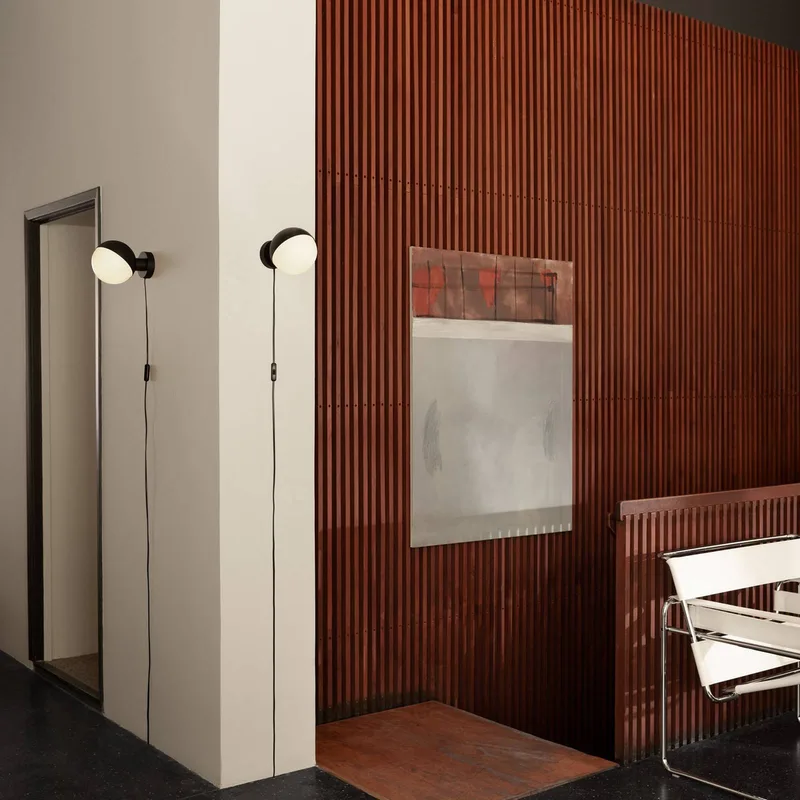 VL Studio Wandlamp Ø150 Black by Louis Poulsen – product photo 2 of 5