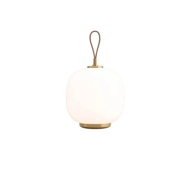 VL45 Radiohus accu-tafellamp messing/roze - Louis Poulsen - Woonkamer - Glas by Louis Poulsen – product photo