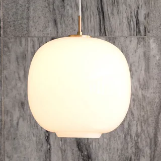 VL45 Radiohus hanglamp, Ø 25 cm, wit by Louis Poulsen – product photo 1 of 5