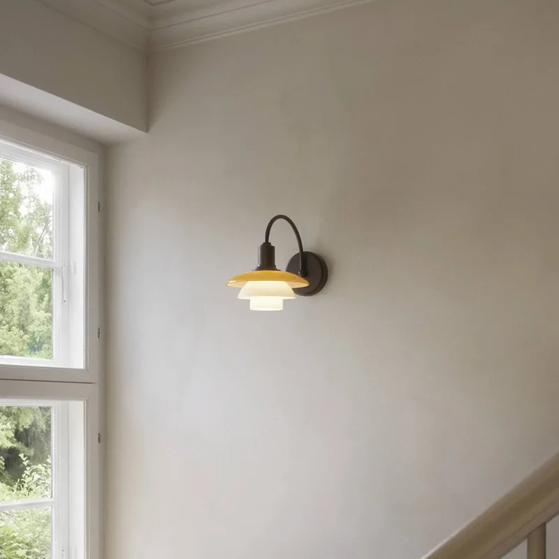 Wandlamp PH 2/2, uitsteek 32 cm, amber/wit de Louis Poulsen – photo du produit 3 sur 5