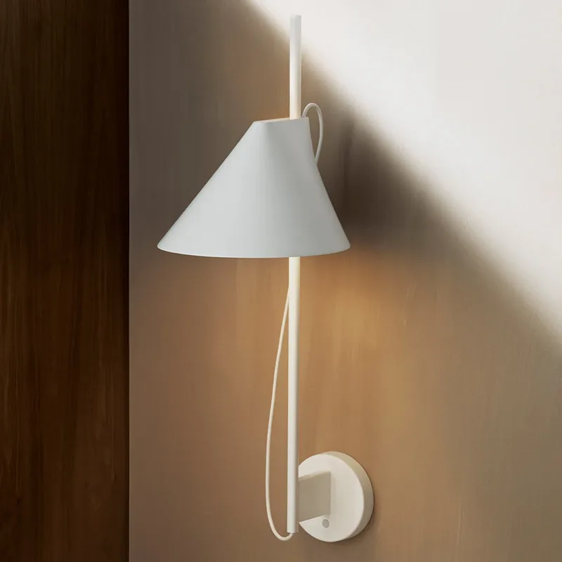 Yuh Wandlamp Wit - Louis Poulsen - Woonkamer - Designer - Metaal - 1 lamp von Louis Poulsen – Produktfoto
