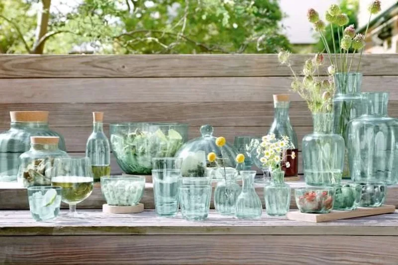 Mia Karaf & Waterglas - Gerecycled Glas - 950 ml by LSA International in Transparent – product photo