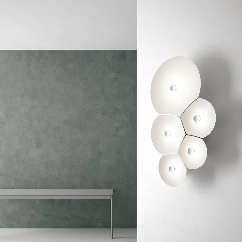 Bulbullia LED wandlamp 5-lamps van Luceplan in Wit – productfoto