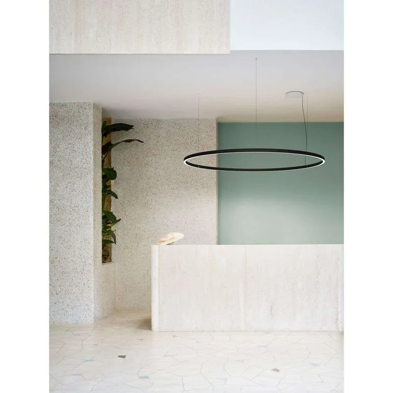 Compendium Circle LED Hanglamp Ø200 Black - Luceplan - Eetkamer - Aluminium - Ring by Luceplan – product photo
