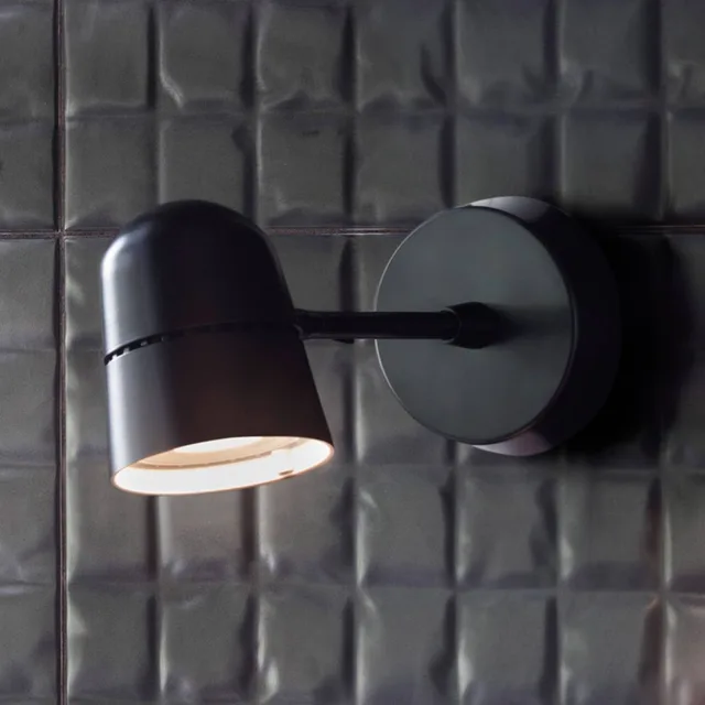 Counterbalance LED wandspot