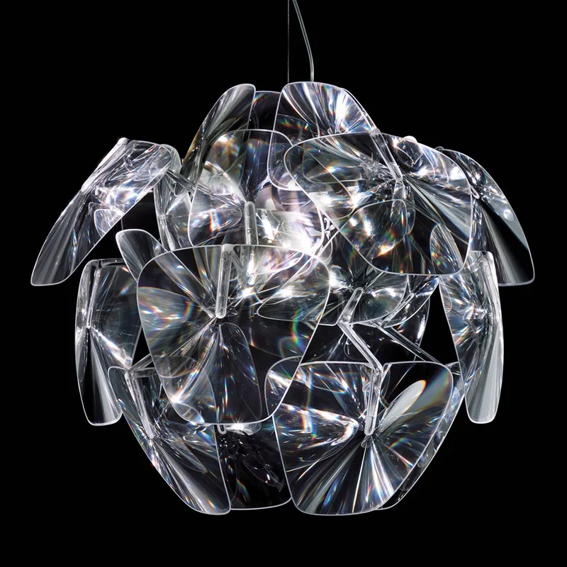 Fascinerende hanglamp Hope van Luceplan in Helder – productfoto
