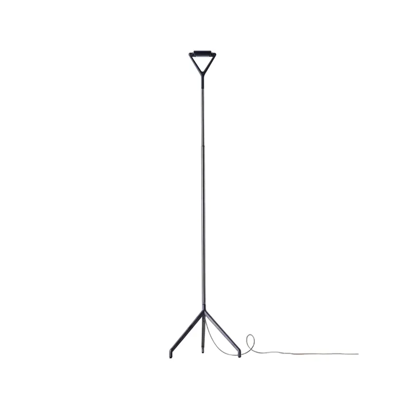 Lola D15ND Stehleuchte Schwarz, Aluminium de Luceplan – photo du produit