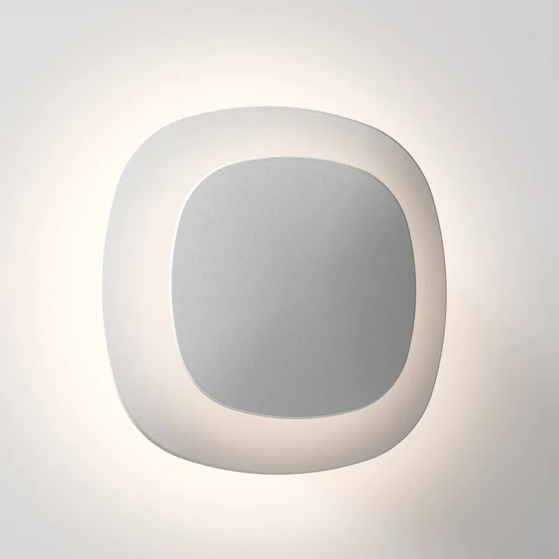 Luthien LED wandlamp fase cut wit 827 de Luceplan en Mat wit, helder – photo du produit