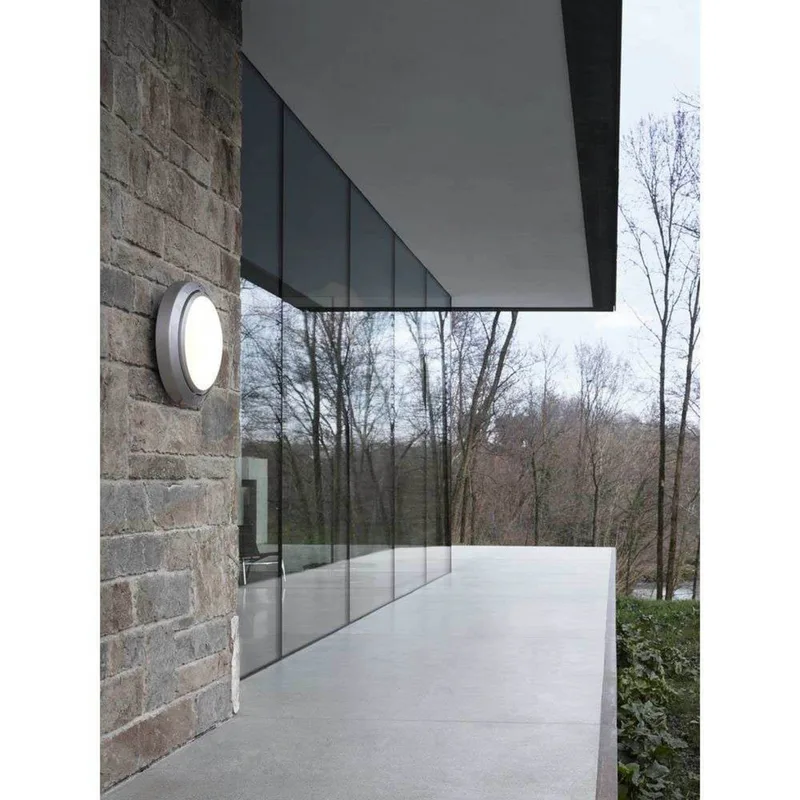 Metropoli 17 LED buiten wandlamp Ø17 cm, aluminium, IP65 - Luceplan - Terras by Luceplan – product photo