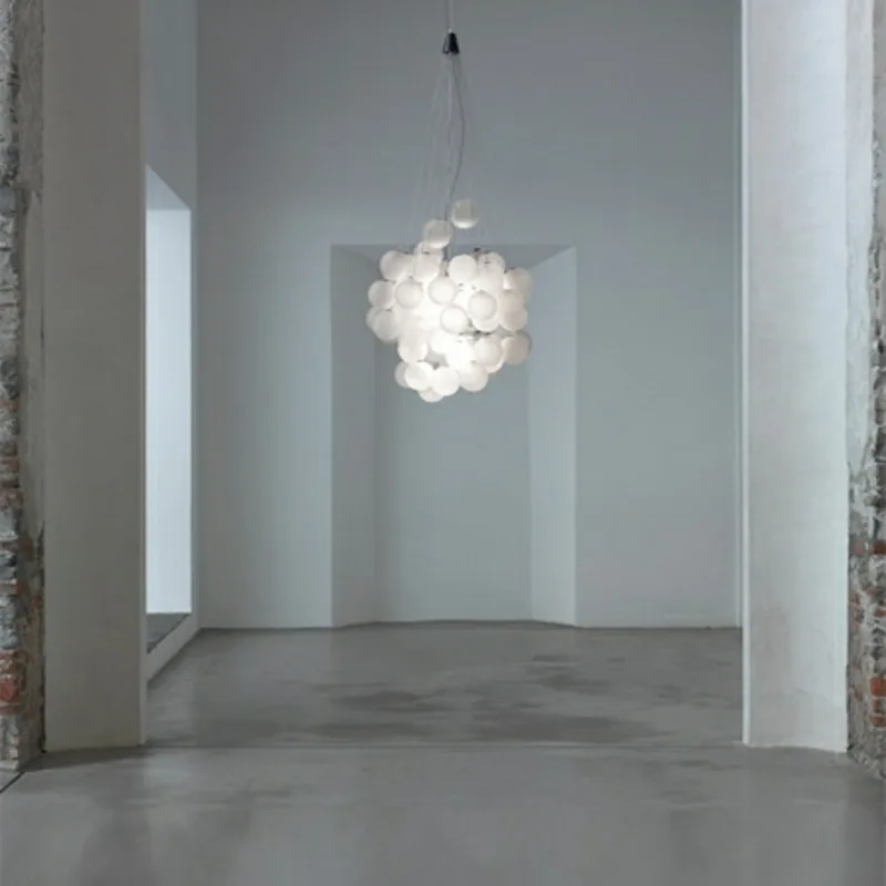 Stochastic 72 Hanglamp 2700K Opaal Wit - Luceplan - Woonkamer - Glas van Luceplan – productfoto