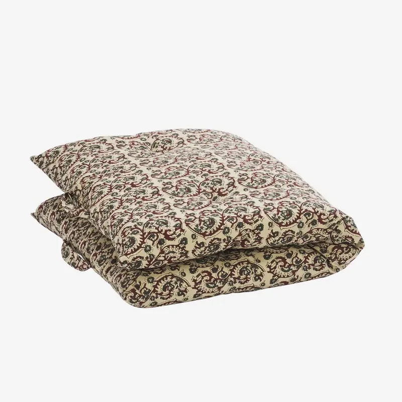 Matraskussen 60x100cm - syrah, khaki - loungekussen van Madam Stoltz in Zand – productfoto