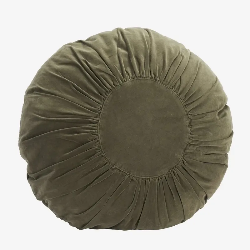 Rond Fluwelen Kussen - Velvet - 55 cm van Madam Stoltz in Groen – productfoto