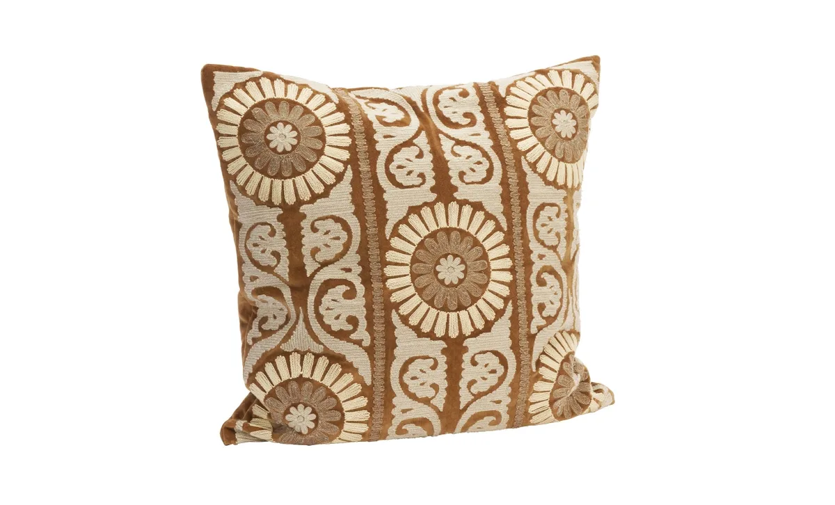 SUZANI Kuddfodral 50x50 Brun från Madam Stoltz – produktbild