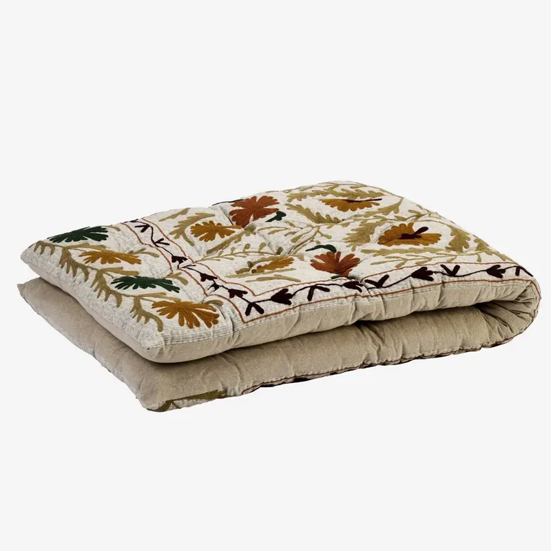 Suzani Matraskussen 70 x 180 cm – Geborduurd Katoen by Madam Stoltz in Light grey – product photo