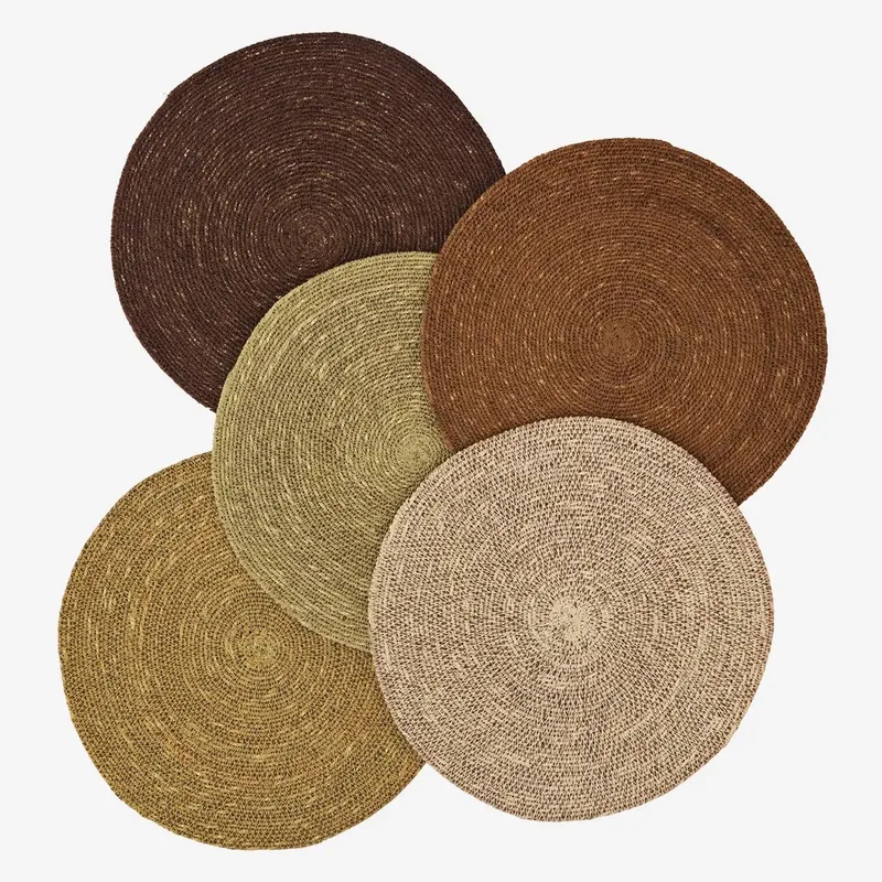 Zeegras Placemats set van 5 in oranje, geel, groen, lichtroze - 32 cm by Madam Stoltz in Bruin – product photo