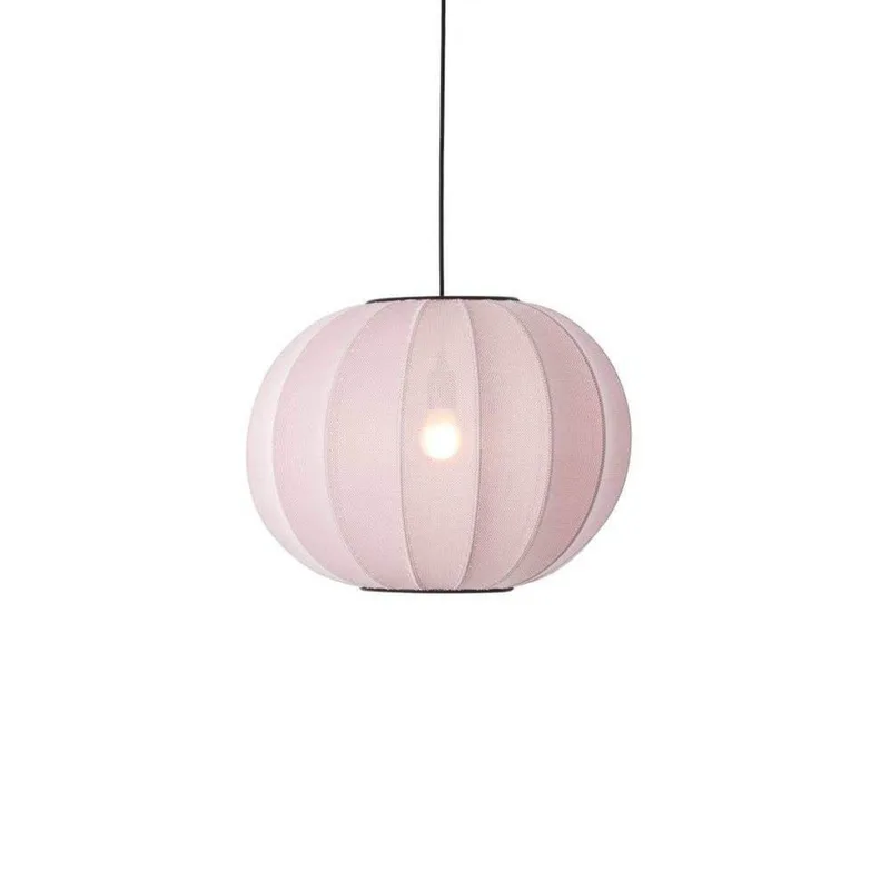 Knit-Wit 45 ronde LED hanglamp, roze, Ø45cm de Made By Hand – photo du produit