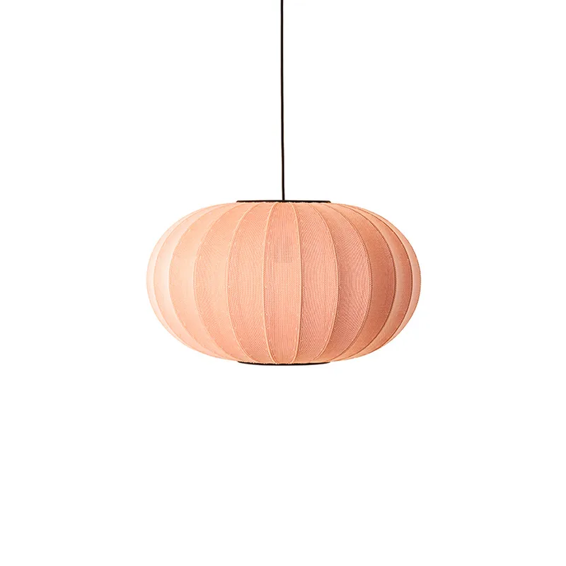 Knit-Wit 57 Ovale hanglamp roze E27 - Handgemaakt Made By Hand - Woonkamer - Scandinavisch - Stof - 1 lamp von Made By Hand – Produktfoto