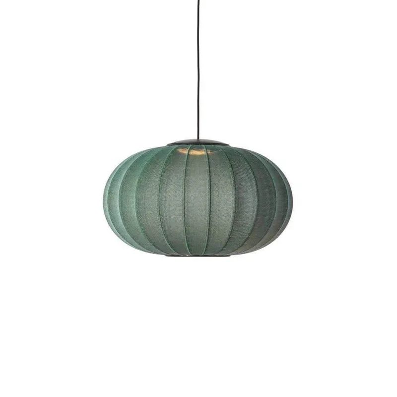 Knit-Wit 57 Ovale LED hanglamp, groen, Ø 57 cm - Handgemaakt Made By Hand - Slaapkamer - Stof by Made By Hand – product photo