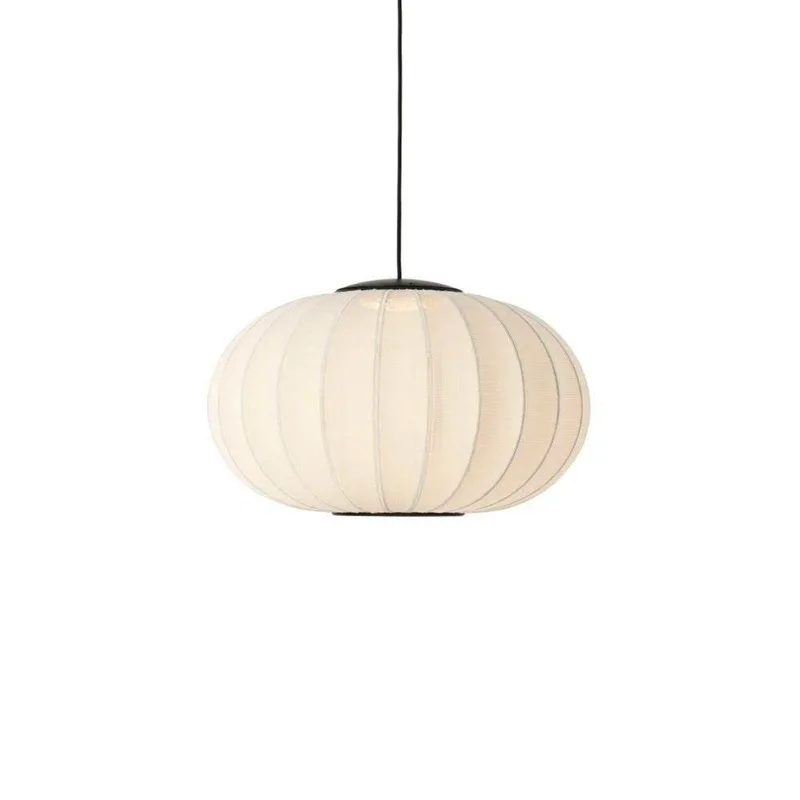 Knit-Wit 57 Ovale LED hanglamp, wit, Ø 57 cm - Handgemaakt Made By Hand - Slaapkamer - Stof fra Made By Hand – produktbillede