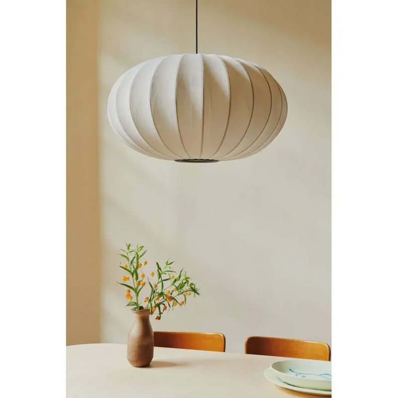 Knit-Wit 76 Oval Hanglamp Pearl White fra Made By Hand – produktbillede