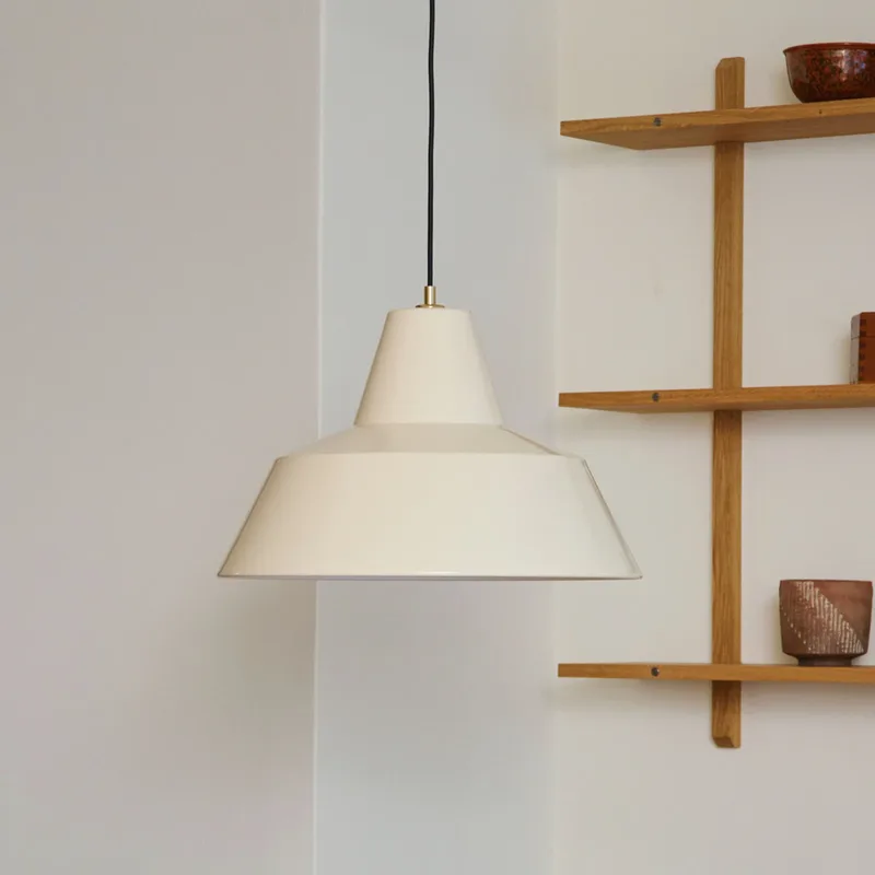 Workshop W3 hanglamp, crème, aluminium, E27 by Made By Hand – product photo