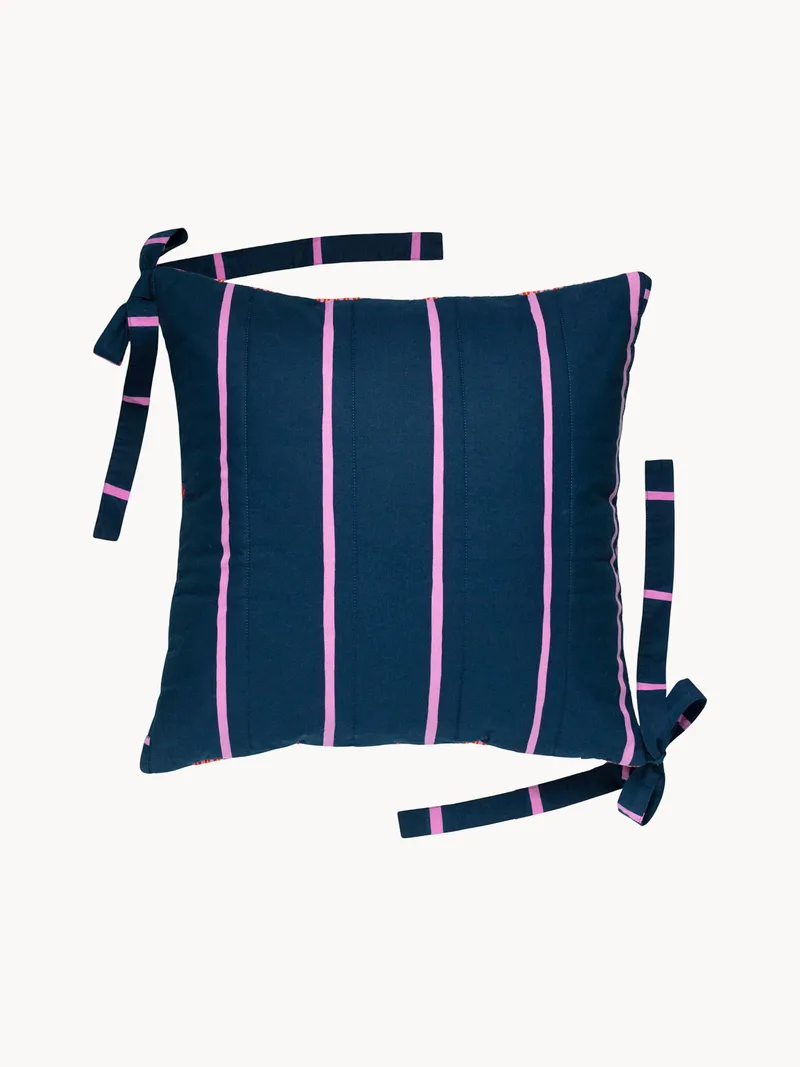 Kussenhoes Puhveli Rastas van biokatoen by Marimekko – product photo