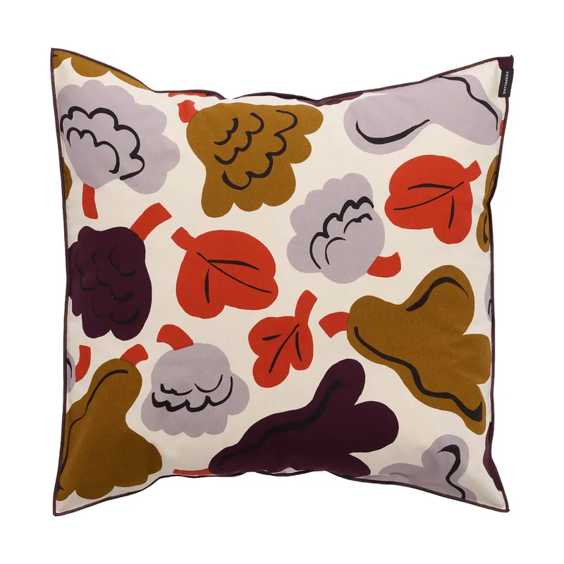 Pieni Kukasta Kukkaan Kissenbezug Hay-plum-bronze-terracotta, 50x50 cm från Marimekko – produktbild
