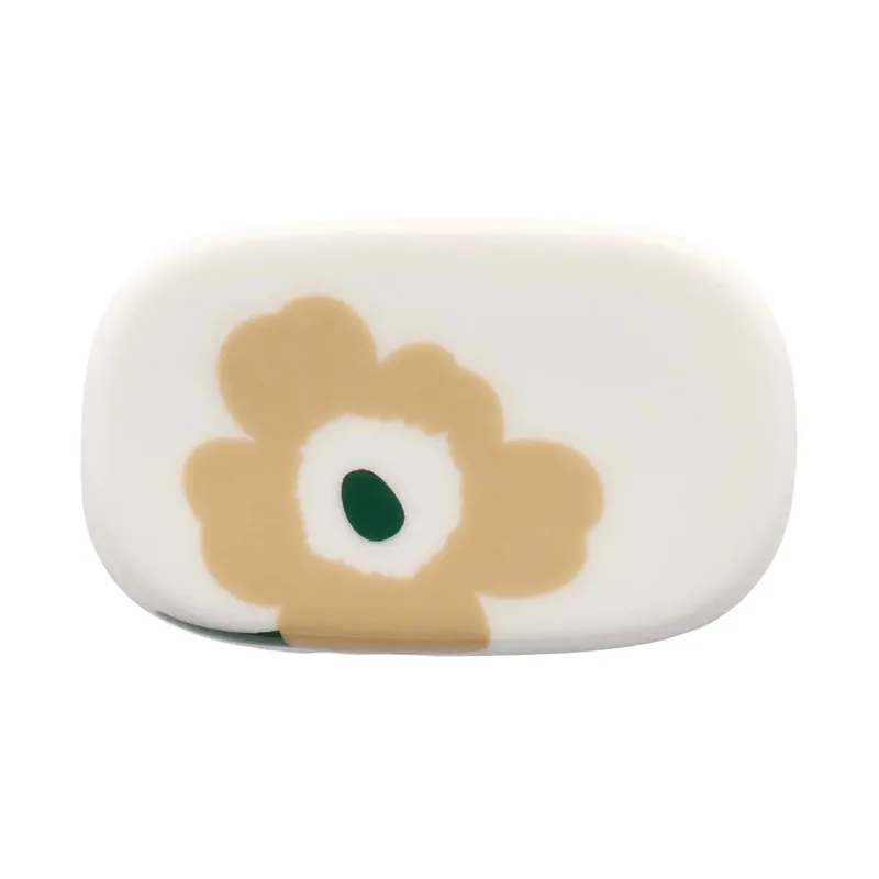 Unikko Halter für Essstäbchen Weiß-Hellsand-Beige-Dunkelgrün fra Marimekko – produktbillede