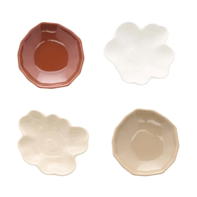 Unikko & kivet shape Teller 4-teilig Beige-Kastanie-Weiß-Hellbraun von Marimekko – Produktfoto