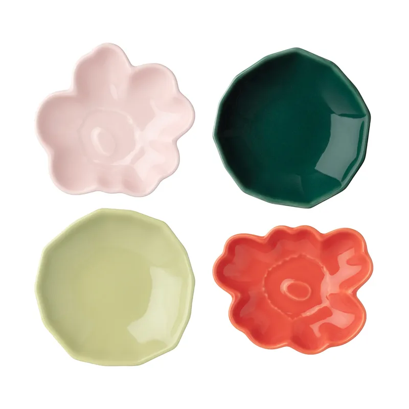 Unikko & kivet shape Teller 4-teilig Pink-pear-red-dark green från Marimekko – produktbild